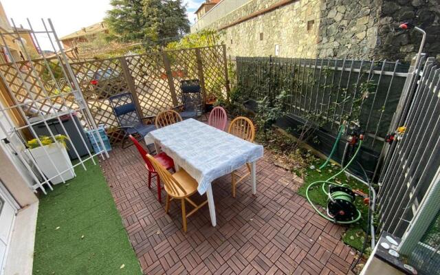 019 Luneta (011017-LT-0762)