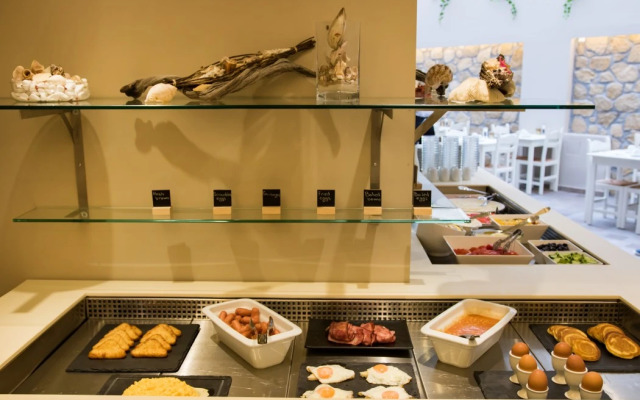Parasol Luxury Hotel & Suites