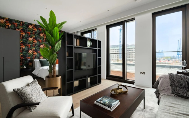 Immaculate New Studio Apartment in Canary Wharf