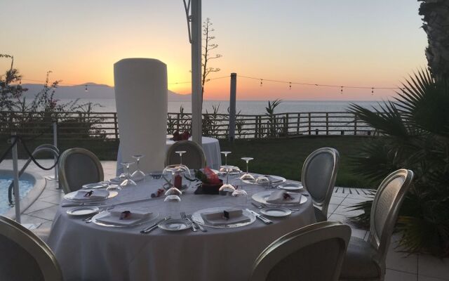 Marina Holiday Resort & Spa