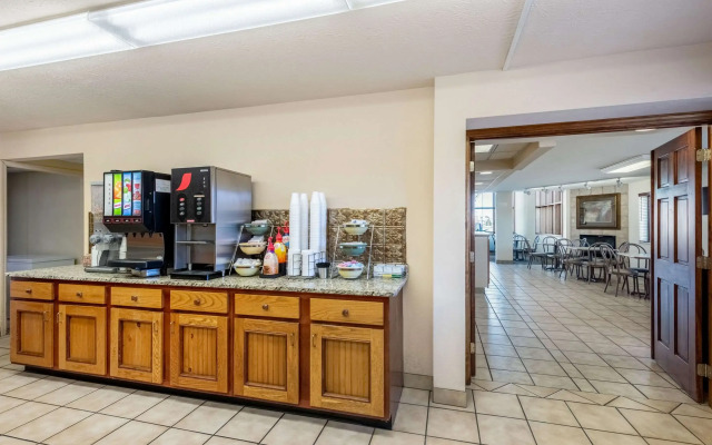 Quality Inn And Suites Dollywood