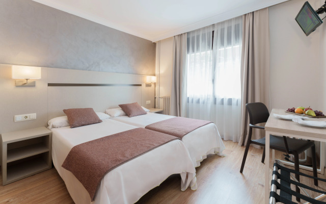 Hotel & Aparthotel Cosmos