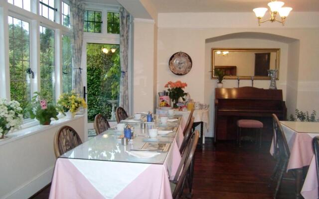 Hatsue Guest House