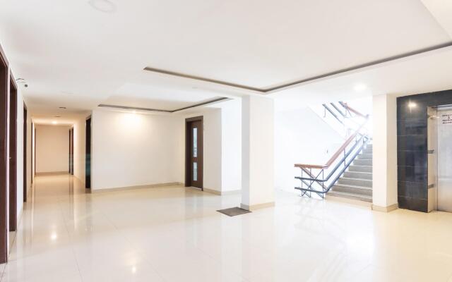 Capital O 11927 Varcity Imperium