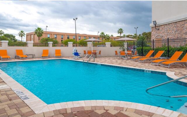 Holiday Inn Express & Suites Laplace, an IHG Hotel