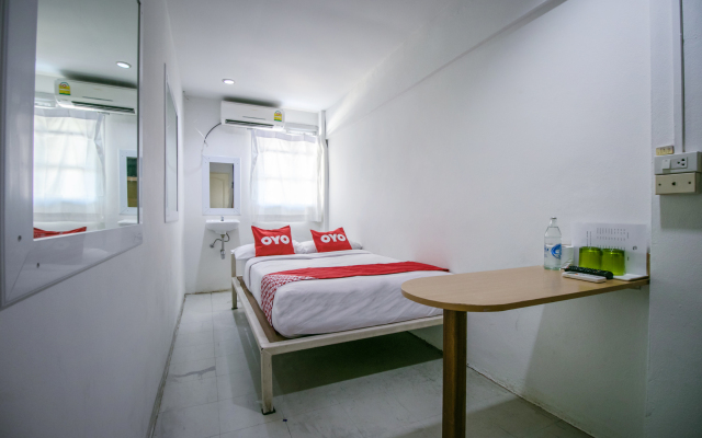 OYO 568 Art Hotel Hua Lamphong - Hostel