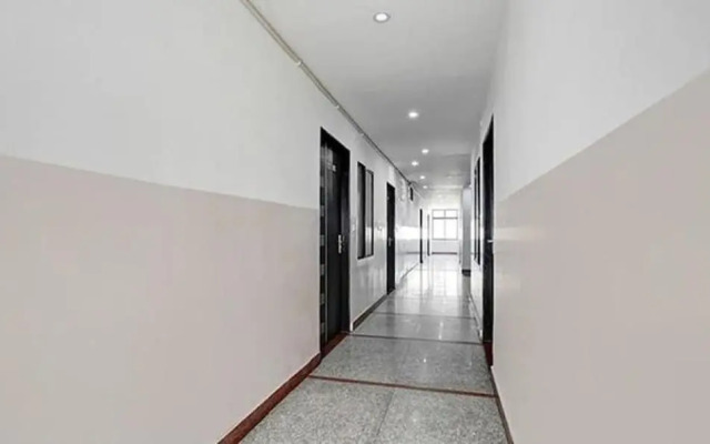 Fabhotel Sky Heights