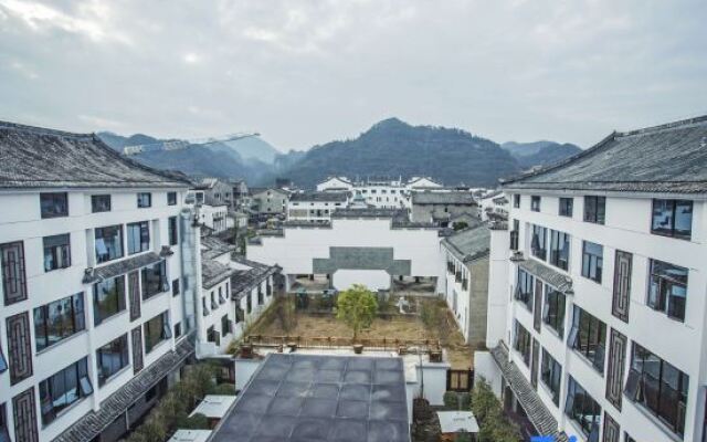 Manyue Select Holiday Hotel