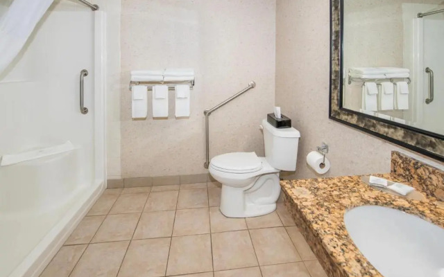 Quality Inn & Suites