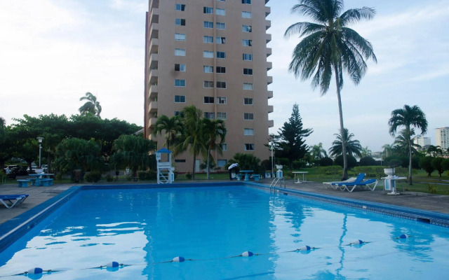 Dolphin Beach Suite