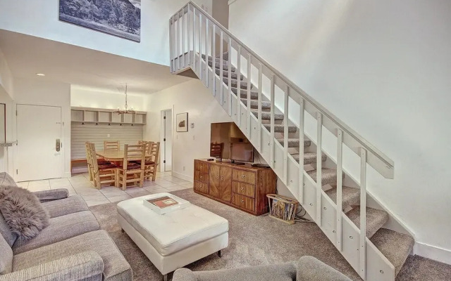 Newly Remodeled Ski-In Ski-Out Right By The Lift - FP304 by RedAwning