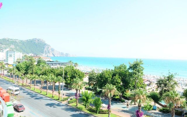 Kleopatra Beach Yildiz Hotel