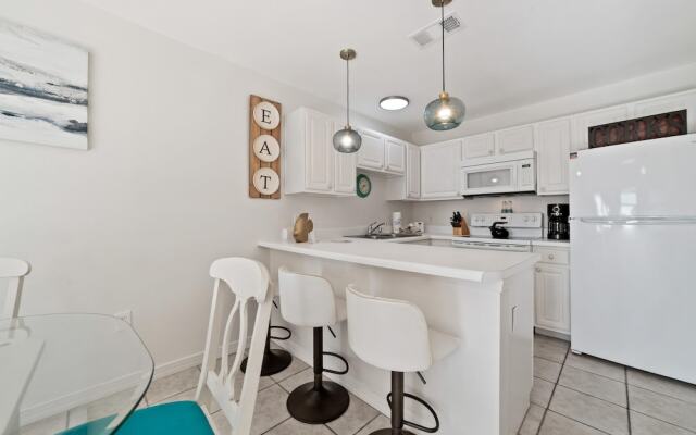 Grand Caribbean West 205