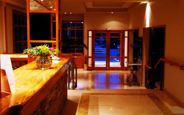 Miramare Hotel Eretria
