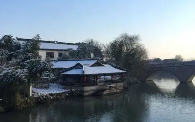 Changshu Jiuzhu Homestay (Shajiabang Scenic Area Branch)