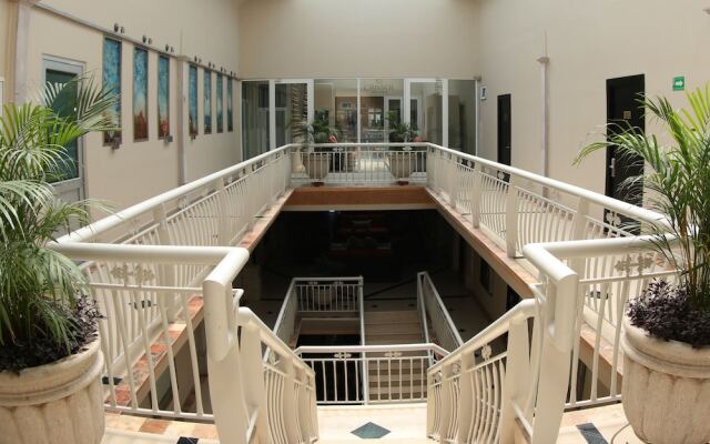 Centriplaza Hotel Suite & Spa