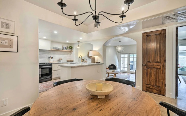 Scottsdale Condo w/ Pool Access, Near Old Town!