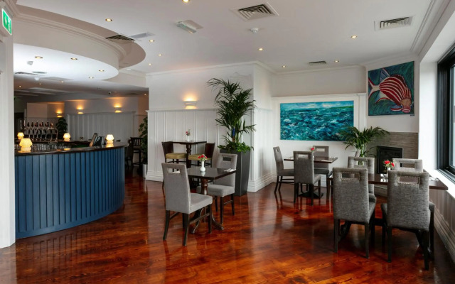 Schull Harbour Hotel & Leisure Centre