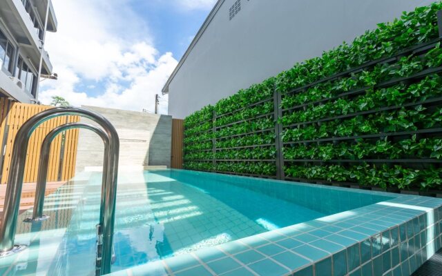 Recenta Style Phuket Town