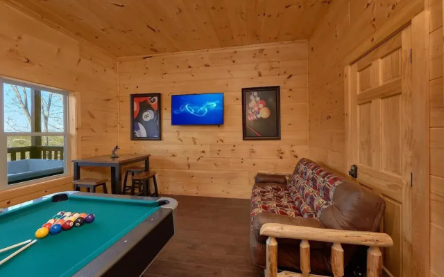 Alpine Pool Lodge Holiday home 2