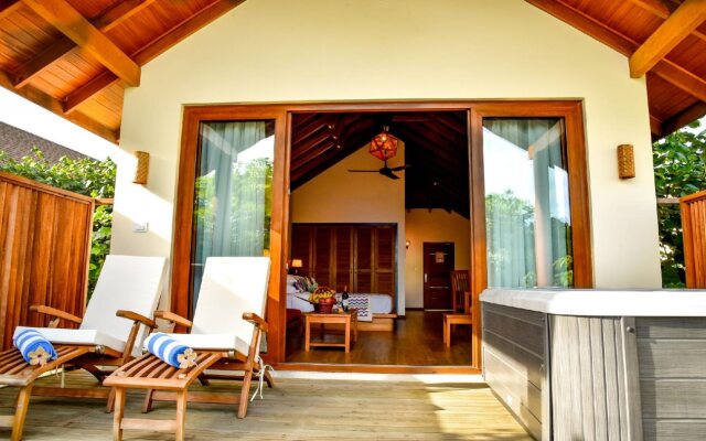 Reethi Faru Resort Hotel