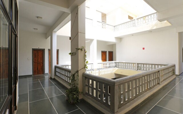 Chandra Prakash Hotel