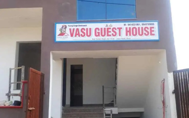 POP 80576J Vasu Hotel