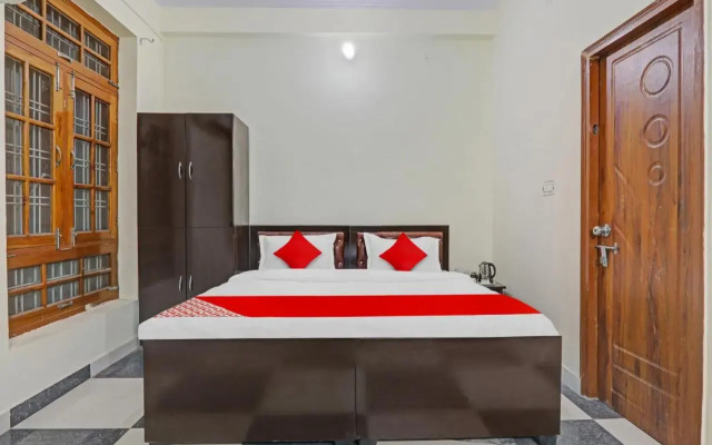 OYO Flagship 80680 Hotel Harsh Inn
