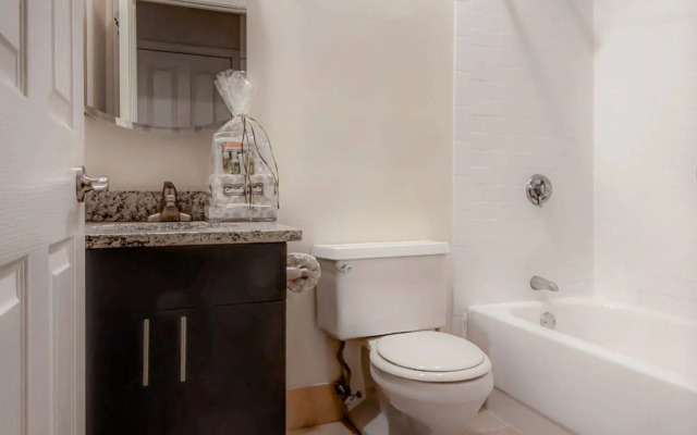 Global Luxury Suites at Main Street