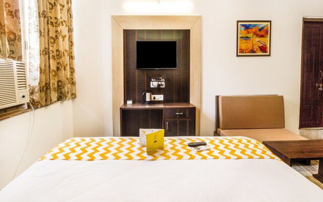 FabHotel Luxurs Gopalpura