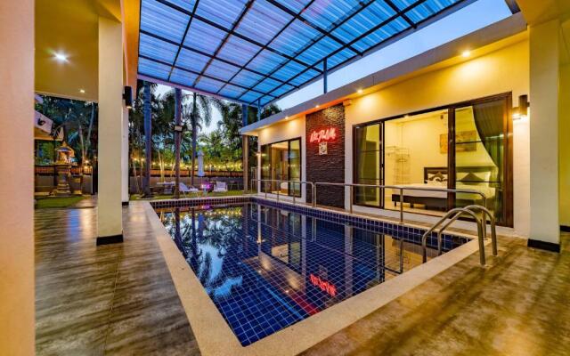 4 Bedroom Modern Pool Villa! (BL10)