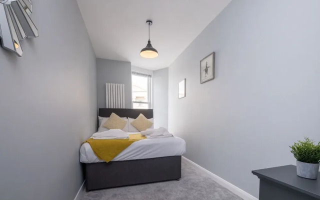 1 & 2 Bed Near Brighton Beach By Opulent