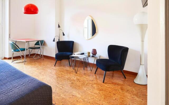 Stellar 70 Style Studio with Terrace-Heart of Milan