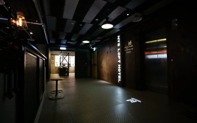 Nys Loft Hotel - Hostel