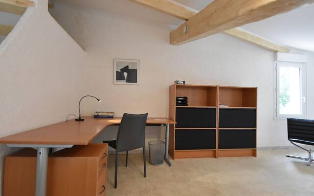 Spacious Villa in Var With Swimming Pool