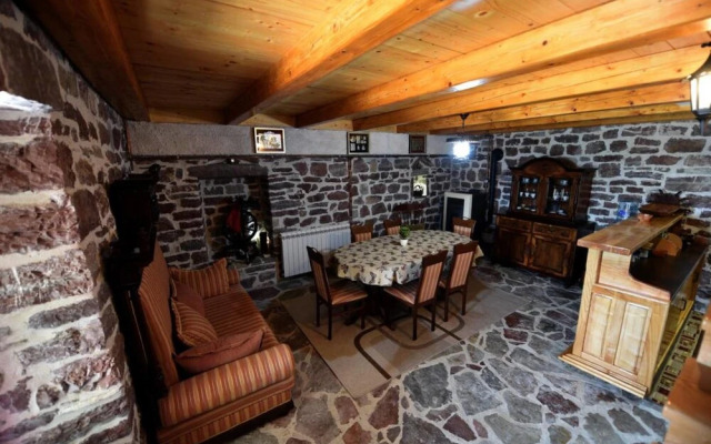 Old Stone House Villas