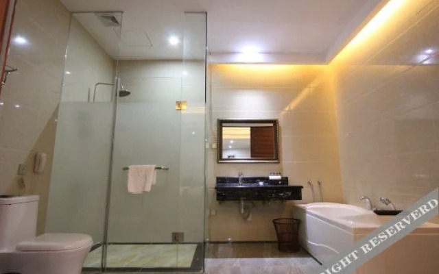Weili Holiday Hotel (Xinyi Yuegui Road)