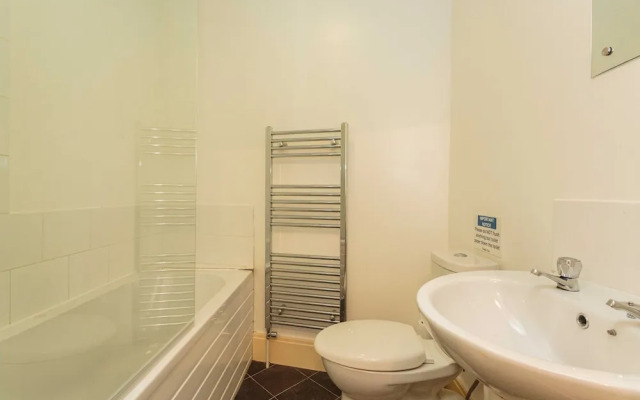 Cherry Property - Pear Suite