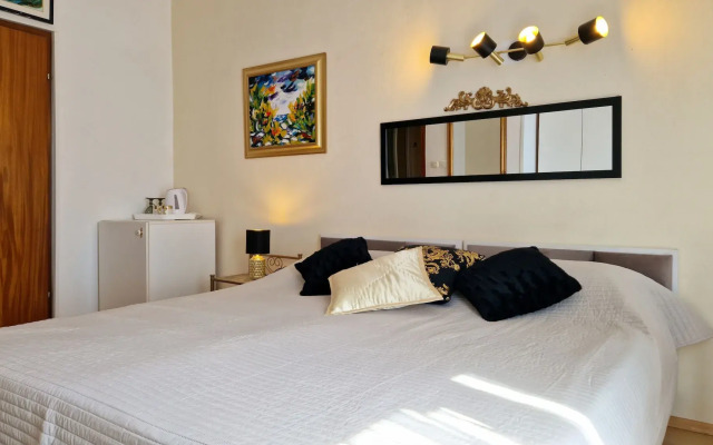 Art Villa Ines