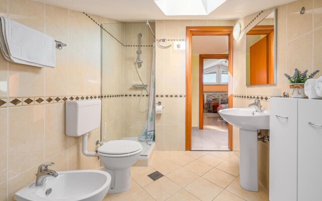 Nice Apartment in Porec With 2 Bedrooms and Wifi