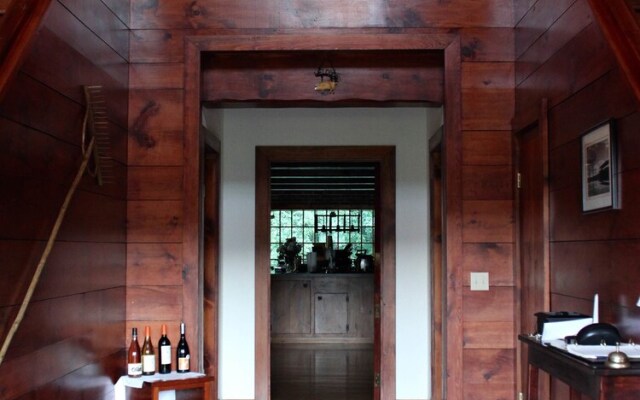 1712 House
