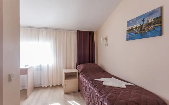 Democrat on Fontanka embankment 104 2 K