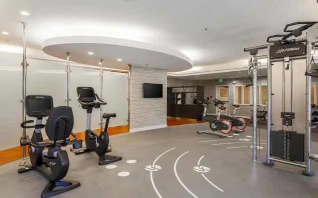 Courtyard Roseville Galleria Mall/Creekside Ridge Drive