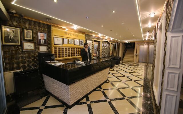 Aykut Palace Otel