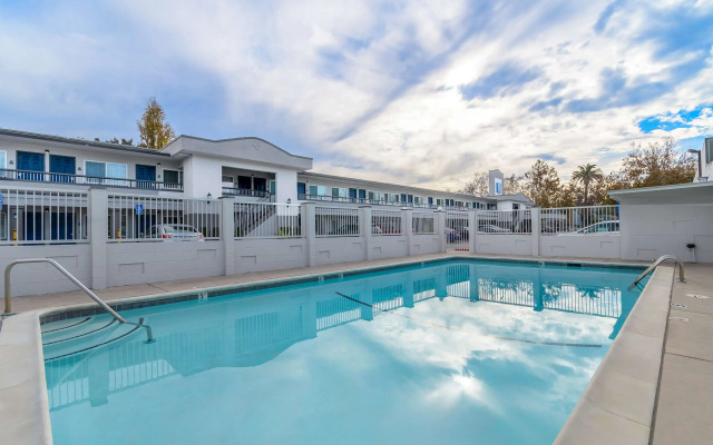 Motel 6 San Jose, CA - Convention Center