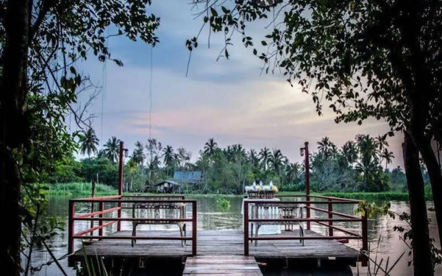 Parn Dhevi Riverside Resort & Spa