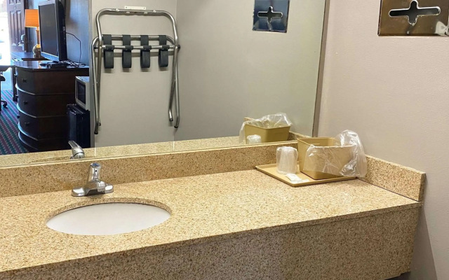 Magnuson Hotel Marietta