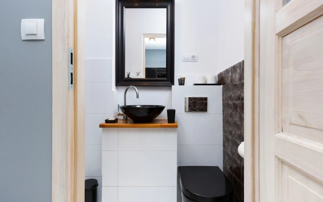 Studio Warsaw Bagno by Renters