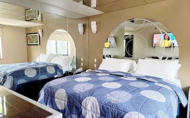 Brooklyn Broadway Hotel