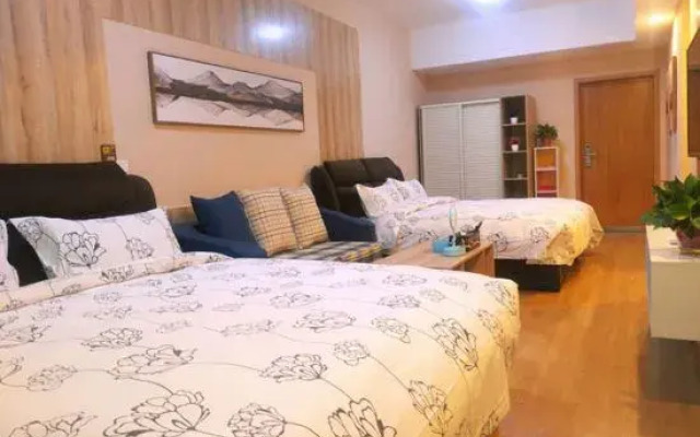 Blueberry apartment chain (Lushangzhongxin store)